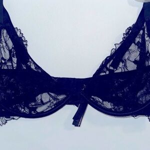 Victoria Secret Elegant Black Lace Bra